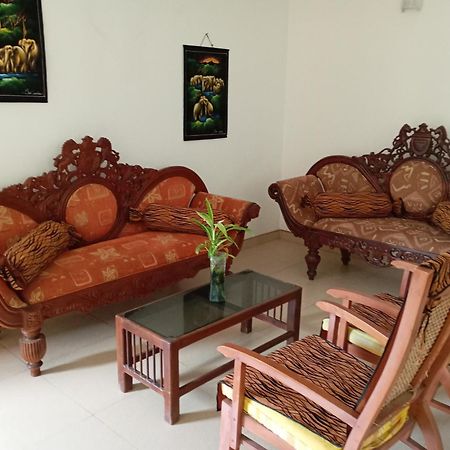Larn'S Villa Hotel & Apartment واديوفا المظهر الخارجي الصورة