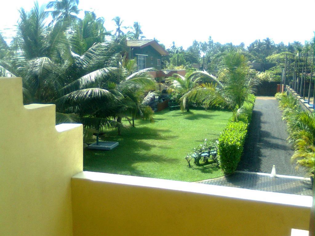 Larn'S Villa Hotel & Apartment واديوفا المظهر الخارجي الصورة