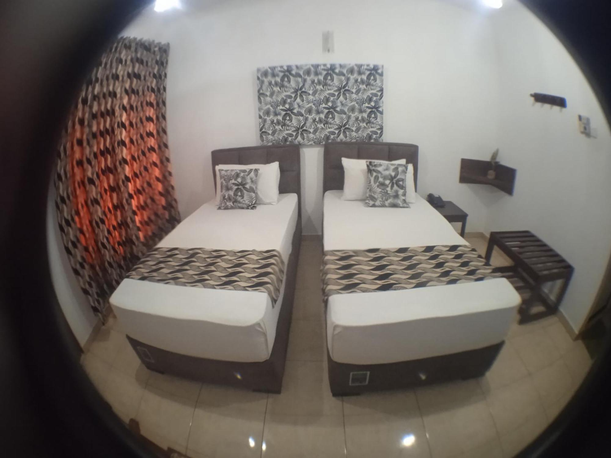 Larn'S Villa Hotel & Apartment واديوفا المظهر الخارجي الصورة