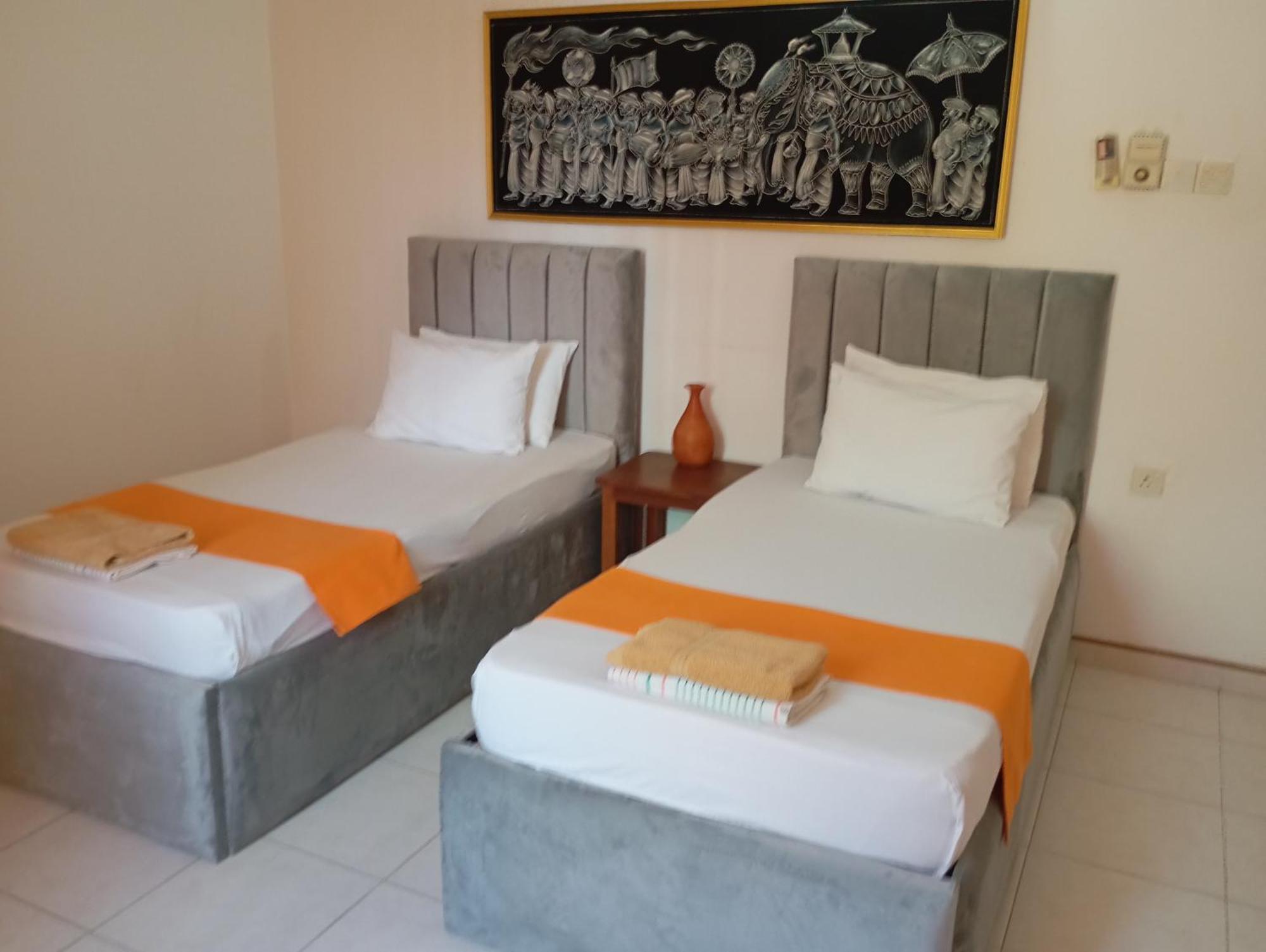 Larn'S Villa Hotel & Apartment واديوفا المظهر الخارجي الصورة