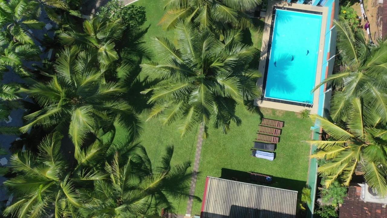 Larn'S Villa Hotel & Apartment واديوفا المظهر الخارجي الصورة